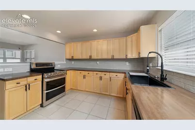 1827 W Kiowa Street, Colorado Springs, CO 80904 - Photo 5