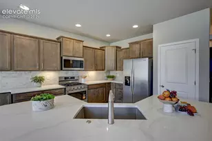 5037 Crestwood Dr, Colorado Springs, CO 80918 - Photo 11