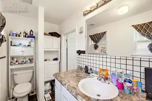 1047 Pine St, Pueblo, CO 81004 - Photo 21