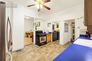 1047 Pine St, Pueblo, CO 81004 - Photo 9