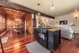 13 Oak Pl, Manitou Springs, CO 80829 - Photo 9