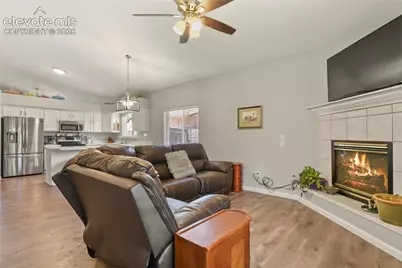 932 Pinecrest Drive, Pueblo, CO 81005 - Photo 17