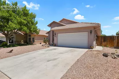 932 Pinecrest Drive, Pueblo, CO 81005 - Photo 3