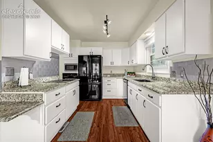 1846 Brookdale Dr, Colorado Springs, CO 80918 - Photo 13