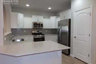 6321 Old Glory Dr, Colorado Springs, CO 80925 - Photo 7