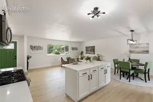 705 Pioneer Ln, Colorado Springs, CO 80904 - Photo 15