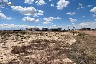694 N Limon Dr, Pueblo West, CO 81007 - Photo 1