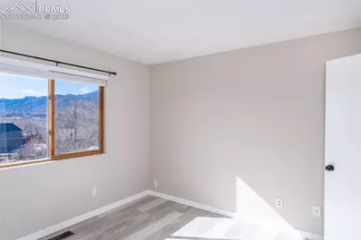 2516 Glen View Avenue, Colorado Springs, CO 80904 - Photo 21