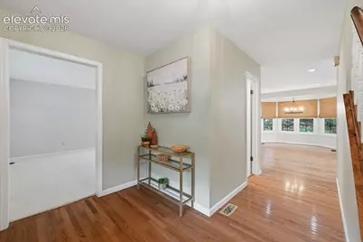6914 Oak Valley Drive, Colorado Springs, CO 80919 - Photo 5
