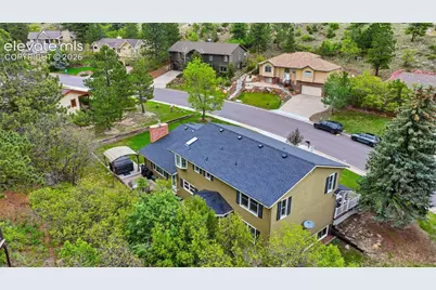 6914 Oak Valley Drive, Colorado Springs, CO 80919 - Photo 45