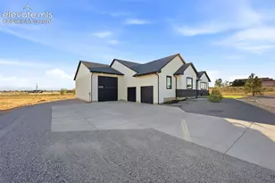 1237 N Challenger Pl, Pueblo West, CO 81007 - Photo 3