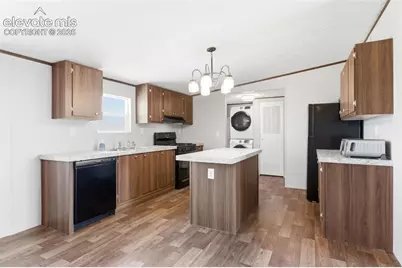 21425 Oak View, Fountain, CO 80817 - Photo 7