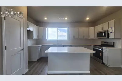 747 Belleza View, Colorado Springs, CO 80907 - Photo 13