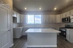 747 Belleza Vw, Colorado Springs, CO 80907 - Photo 13