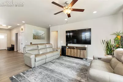 4023 Ivy Hill Drive, Colorado Springs, CO 80922 - Photo 9