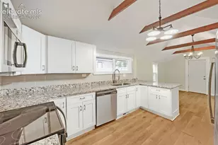 1112 2nd St, Colorado Springs, CO 80907 - Photo 15