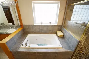 461 E Fredonia Dr, Pueblo, CO 81007 - Photo 33