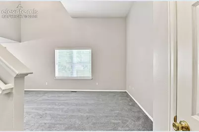 5016 Prairie Grass Lane, Colorado Springs, CO 80922 - Photo 5