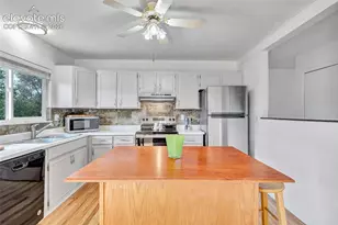 2965 Maroon Bells Ave, Colorado Springs, CO 80918 - Photo 7