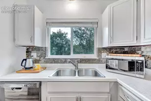 2965 Maroon Bells Ave, Colorado Springs, CO 80918 - Photo 9