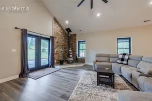 412 Obsidian Dr, Florissant, CO 80816 - Photo 15