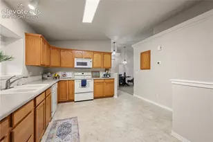 1479 Madison Ridge Heights, Colorado Springs, CO 80904 - Photo 5