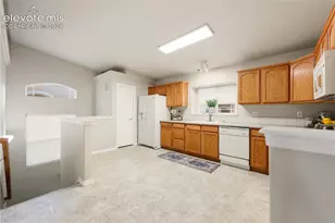 1479 Madison Ridge Heights, Colorado Springs, CO 80904 - Photo 3