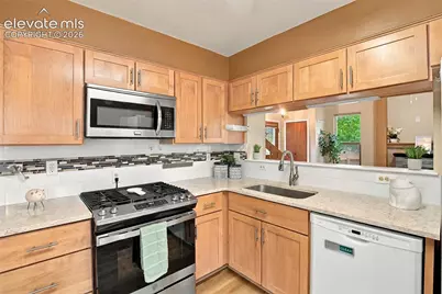 5960 Chokecherry Drive, Colorado Springs, CO 80919 - Photo 19