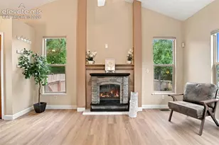 5960 Chokecherry Dr, Colorado Springs, CO 80919 - Photo 9