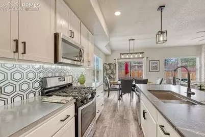 110 Chester Avenue, Woodland Park, CO 80863 - Photo 13