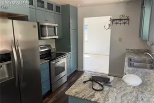 2802 Flintridge Dr, Colorado Springs, CO 80918 - Photo 3