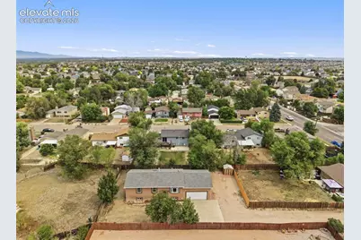 2035 Fountain Mesa Road, Fountain, CO 80817 - Photo 7