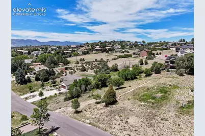 4640 Emerald Drive, Colorado Springs, CO 80918 - Photo 3