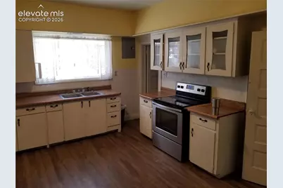 2423 E St Vrain Street, Colorado Springs, CO 80909 - Photo 9