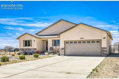 555 N Verbena Drive, Pueblo, CO 81007 - Photo 3