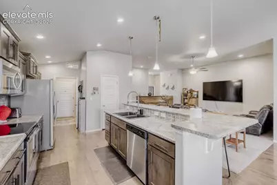 555 N Verbena Drive, Pueblo, CO 81007 - Photo 9