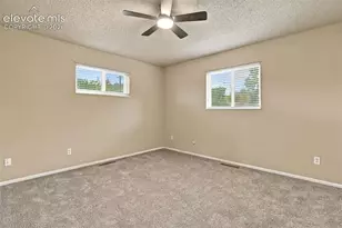 1070 Applewood Dr, Colorado Springs, CO 80907 - Photo 3