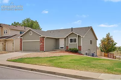1005 Scarlet Oak Drive, Colorado Springs, CO 80906 - Photo 3