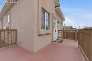 523 S Hancock Ave, Colorado Springs, CO 80903 - Photo 3