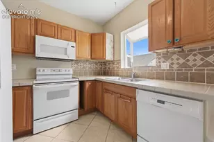 523 S Hancock Ave, Colorado Springs, CO 80903 - Photo 9