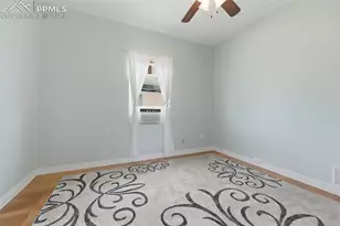523 S Hancock Ave, Colorado Springs, CO 80903 - Photo 11