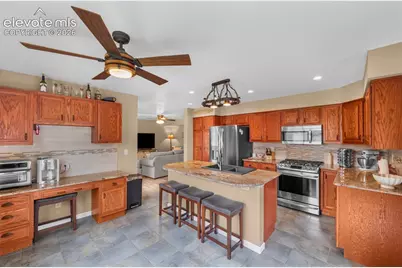7325 Sue Lane, Colorado Springs, CO 80925 - Photo 9
