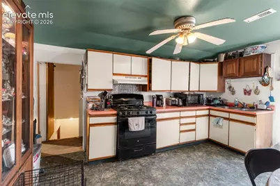 2120 W 11th Street, Pueblo, CO 81003 - Photo 9