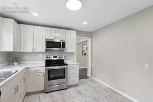 629 Hackberry Dr, Colorado Springs, CO 80911 - Photo 15
