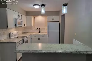 822 E 12th St, La Junta, CO 81050 - Photo 9