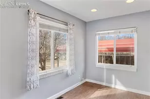 908 1/2 Bennett Ave, Colorado Springs, CO 80909 - Photo 9