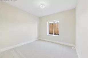 1318 Tierra Berienda Na, Pueblo, CO 81008 - Photo 9