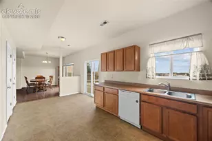 7569 Chenoa Ct, Colorado Springs, CO 80915 - Photo 15