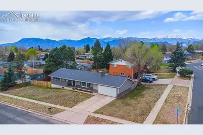 2122 Sussex Lane, Colorado Springs, CO 80909 - Photo 3