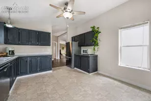 2550 Wheaton Dr, Colorado Springs, CO 80904 - Photo 11